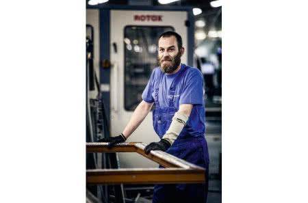 Oknoplast zatrudni ponad 100 pracowników. Oknoplast zatrudni ponad 100 pracowników.